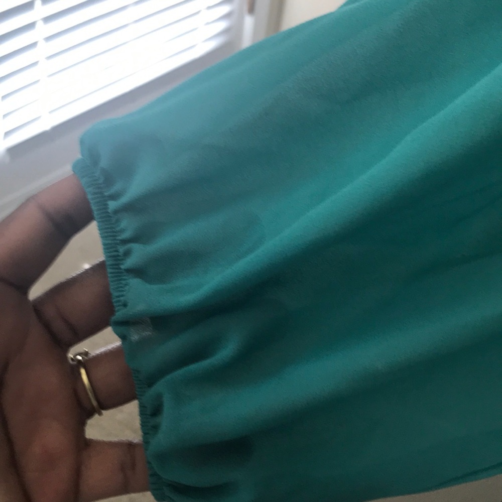 Torquiest blouse - Picture 3 of 3